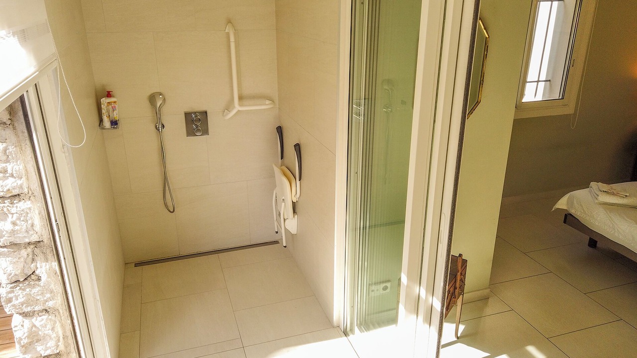 Photo of Bathroom in Cimiez