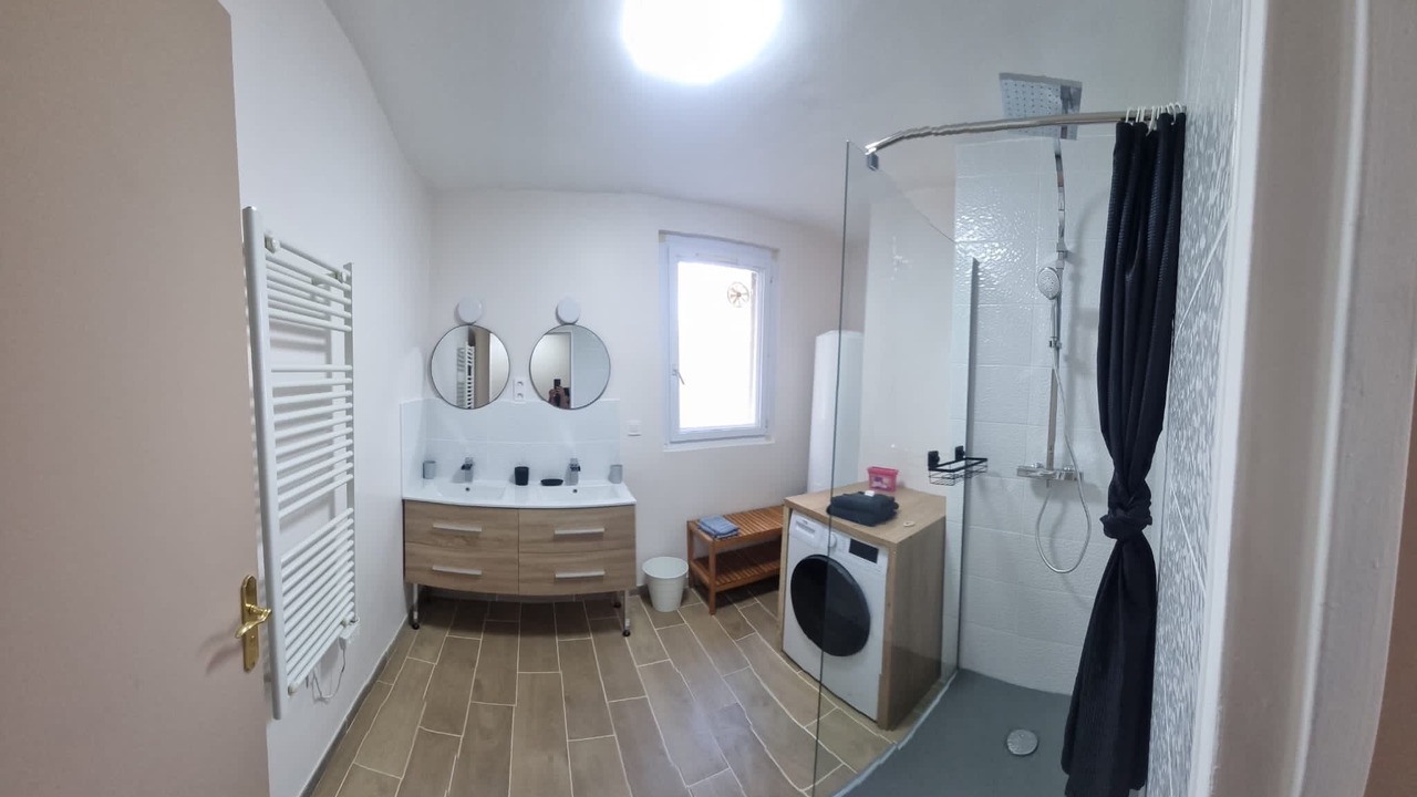 Photo of Bathroom in Vitrolles