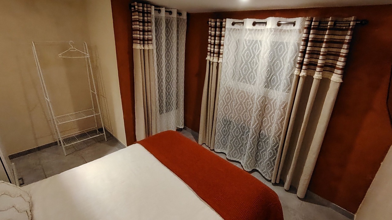 Photo of Bedroom in Vitrolles