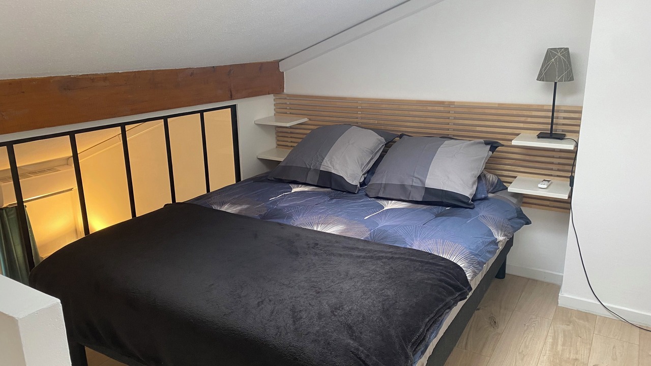 Photo of Bedroom in Eyguieres