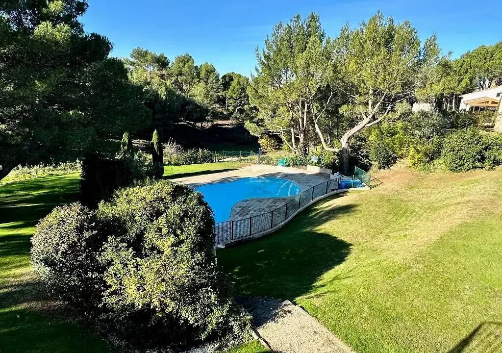 Photo of Outdoor in Pont Royal