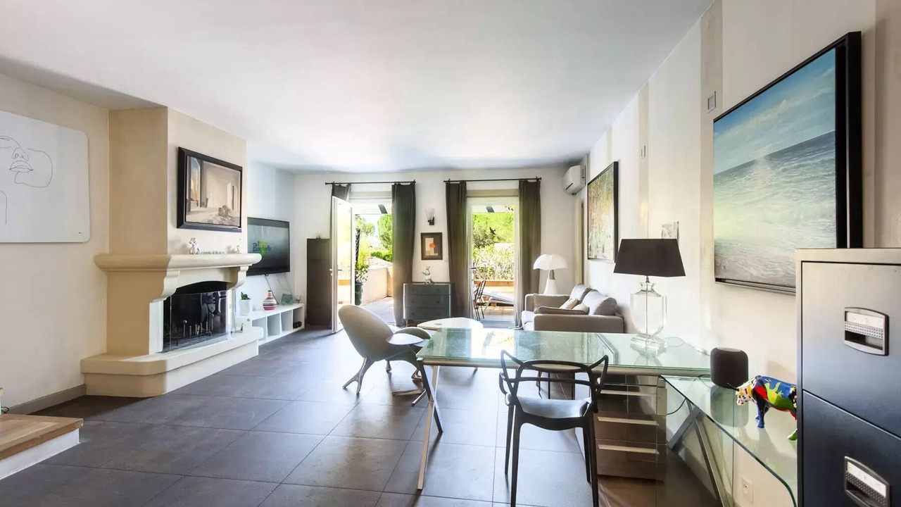 Photo of Livingroom in Pont Royal