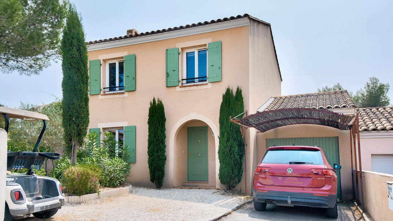 Photo of Outdoor in Pont Royal
