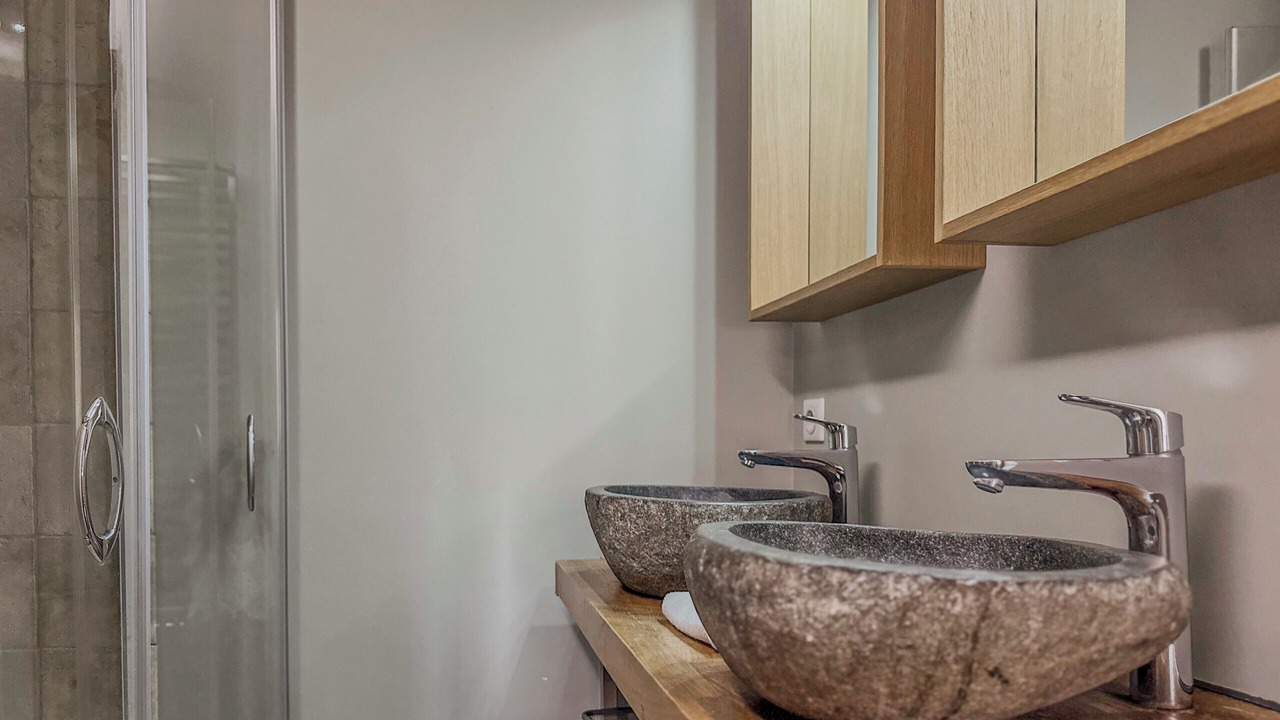 Photo of Bathroom in Secteur 2