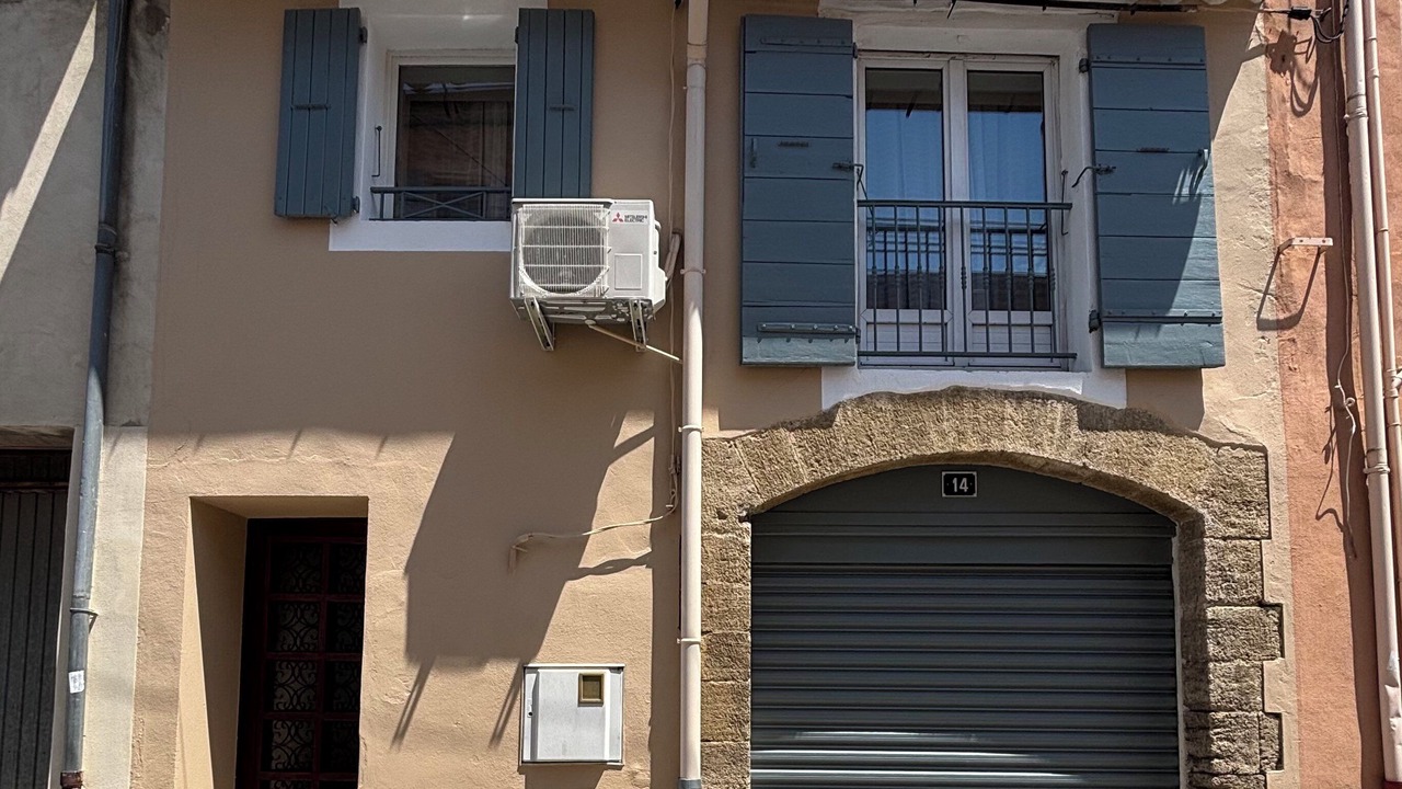 Photo of Outdoor in Orange