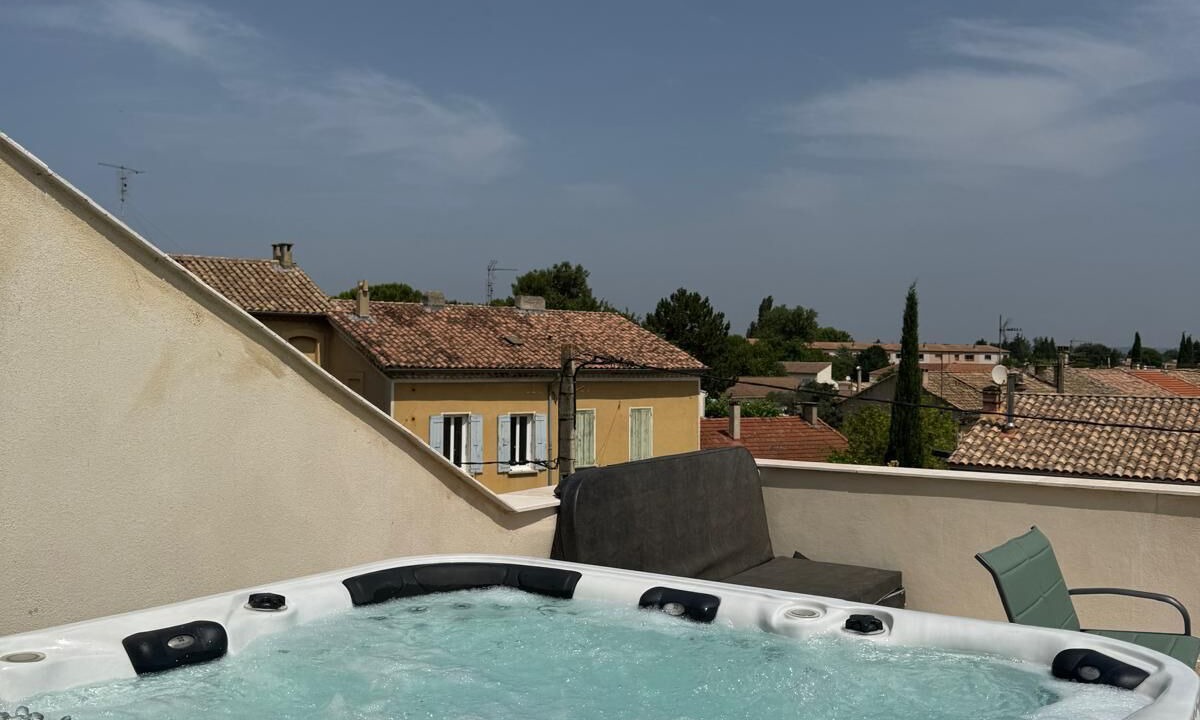 Photo of Outdoor in Orange