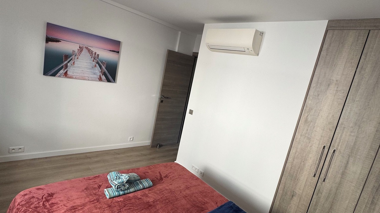 Photo of Bedroom in Mandelieu-la-Napoule Beach