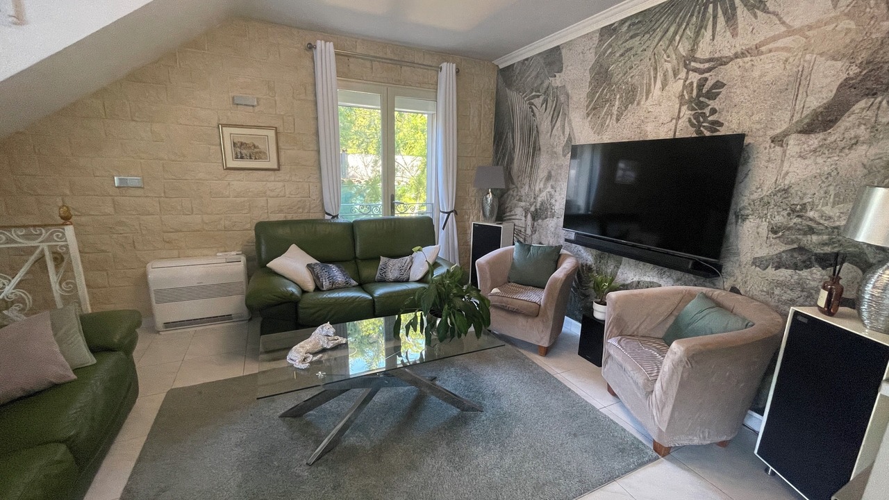Photo of Livingroom in Vitrolles
