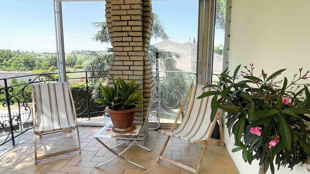Photo of Others in Sablet