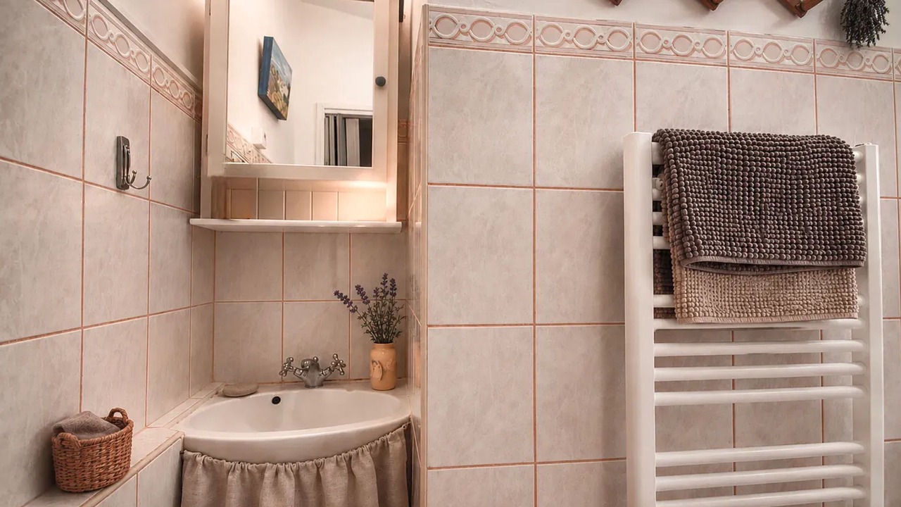 Photo of Bathroom in Sias