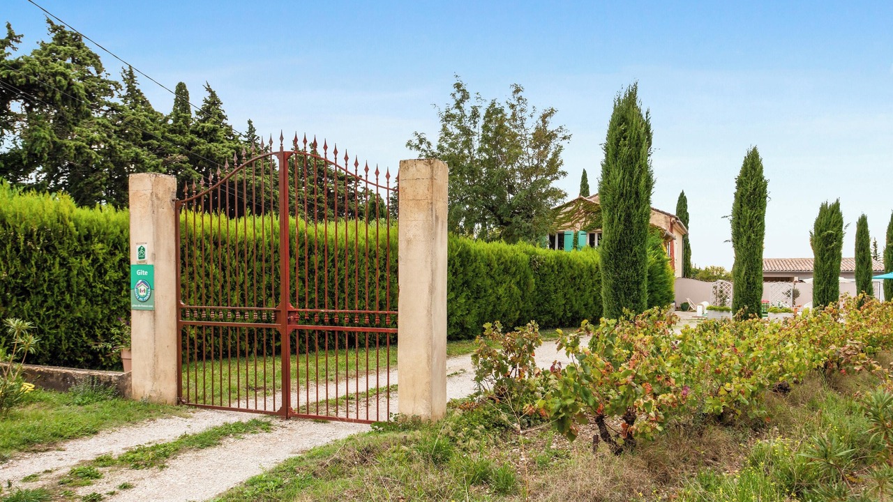 Photo of Others in Beaumes-de-Venise