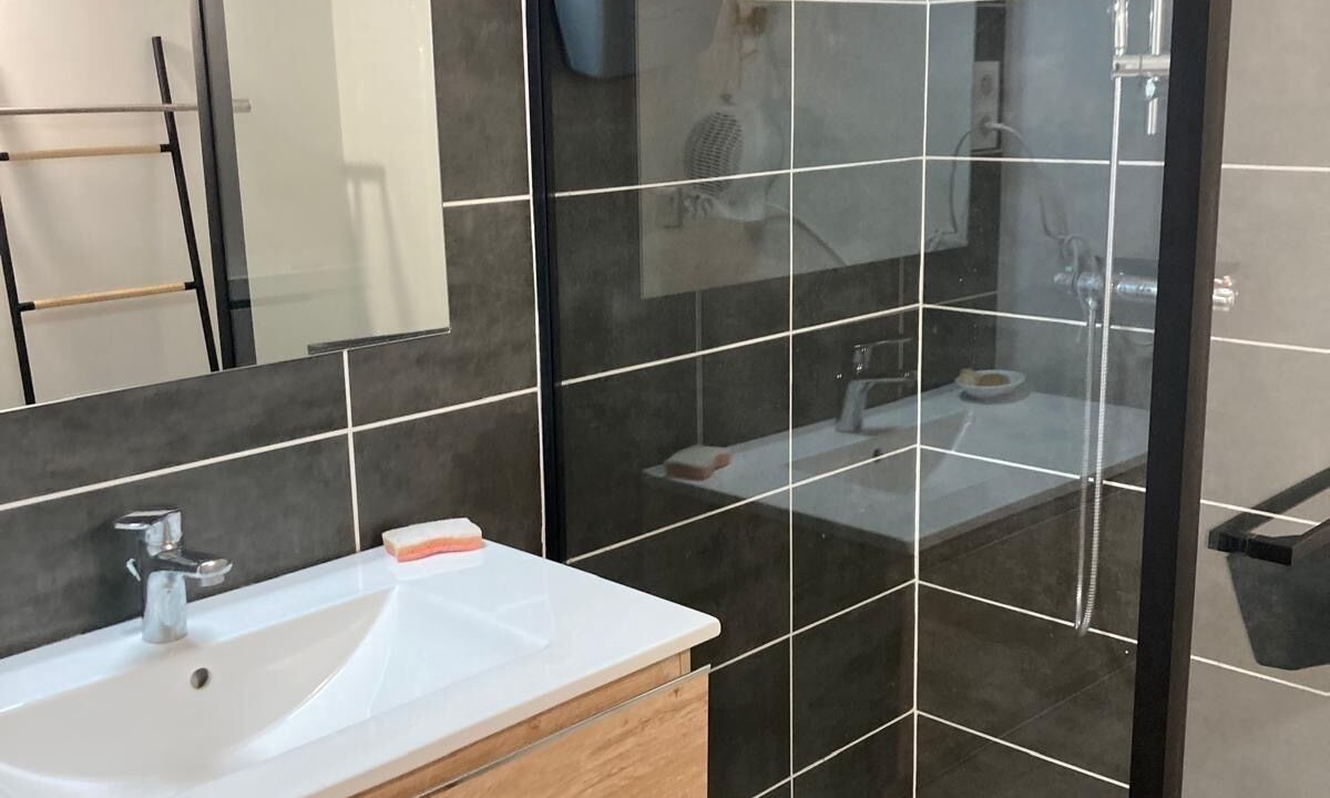 Photo of Bathroom in Vallouise