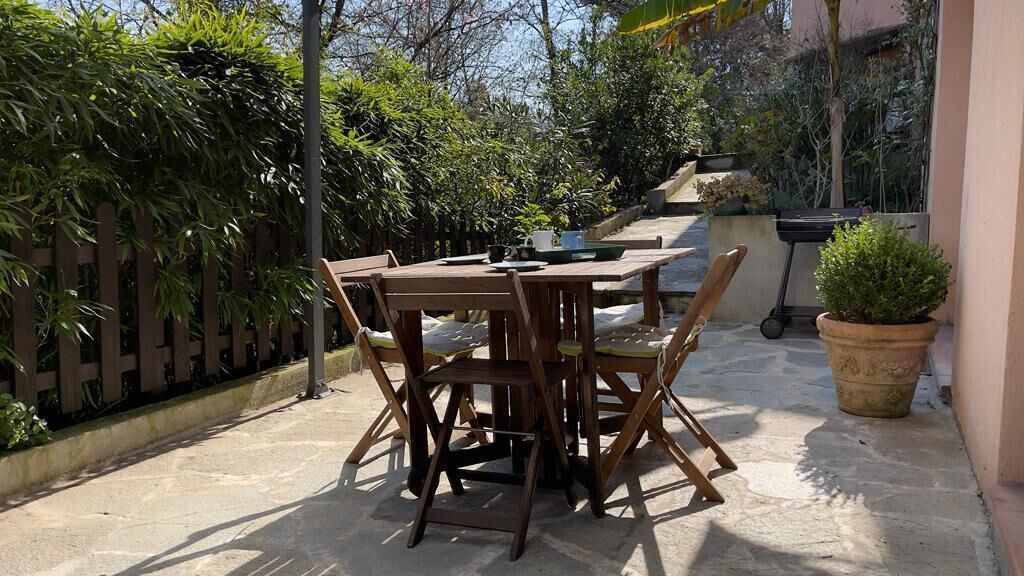 Photo of Outdoor in Bendejun