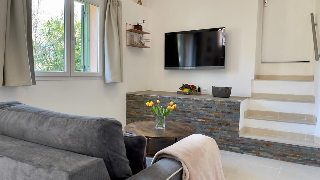 Photo of Livingroom in Bendejun