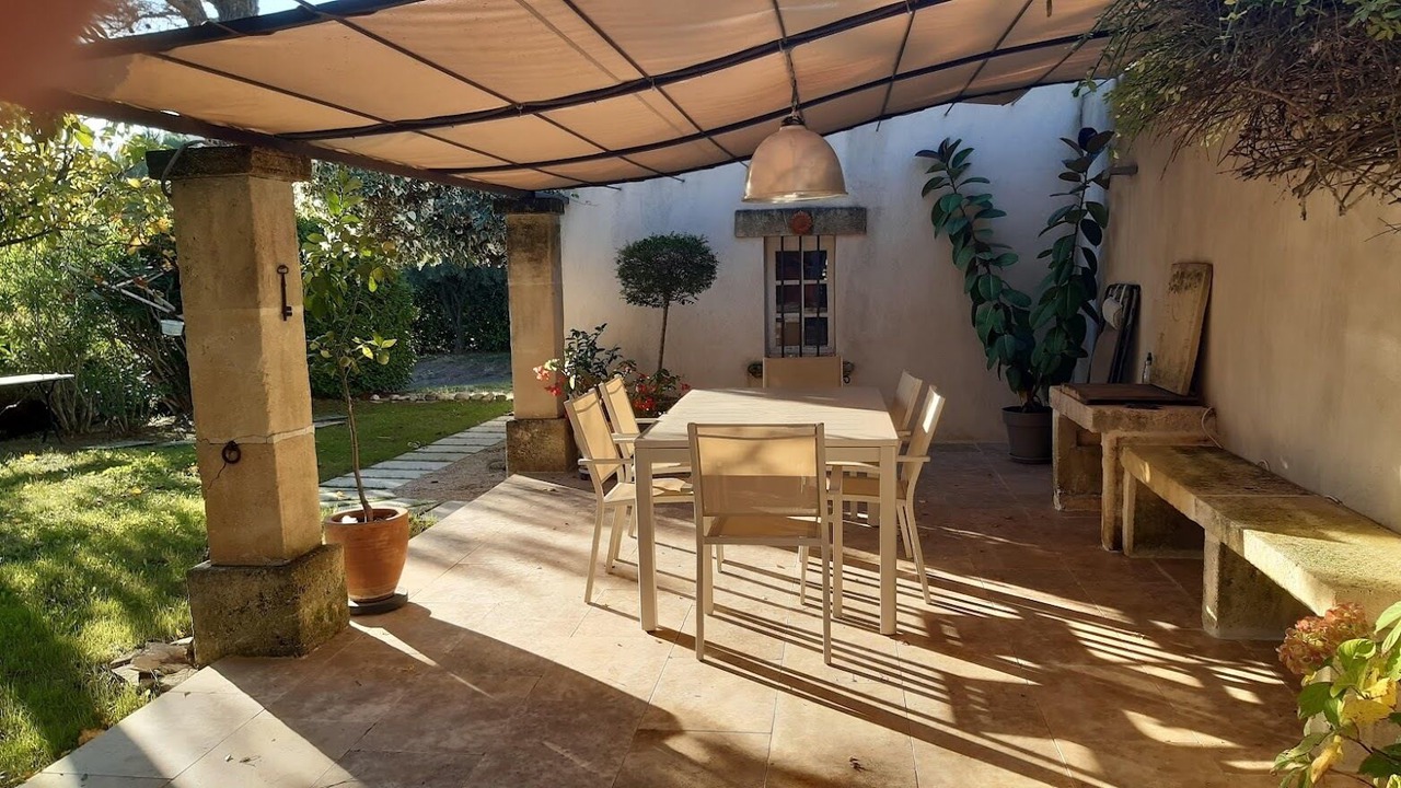 Photo of Outdoor in Eguilles