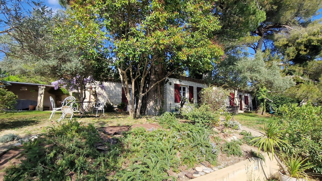 Photo of Outdoor in Eguilles