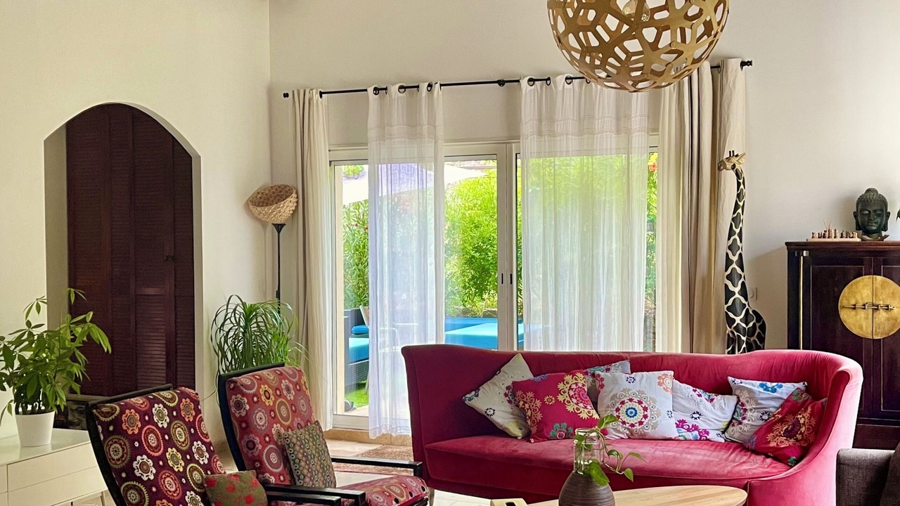Photo of Livingroom in Saint-Marc-Jaumegarde