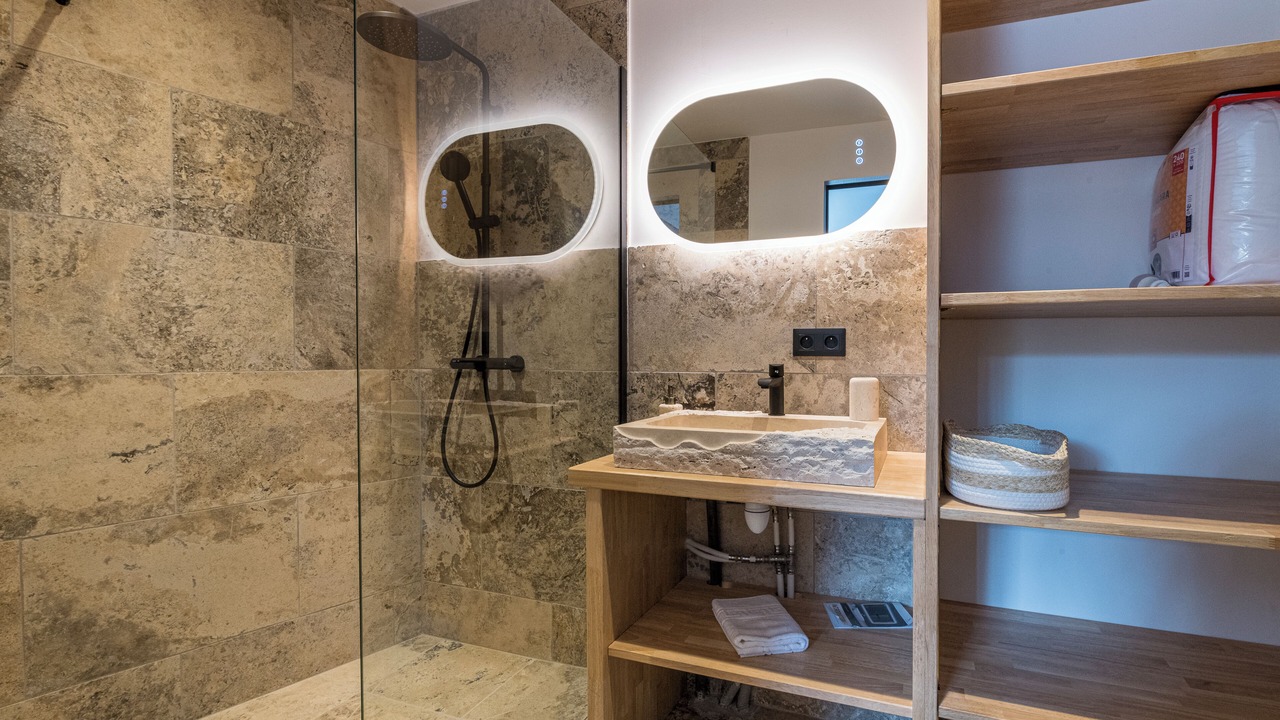 Photo of Bathroom in Cadenet