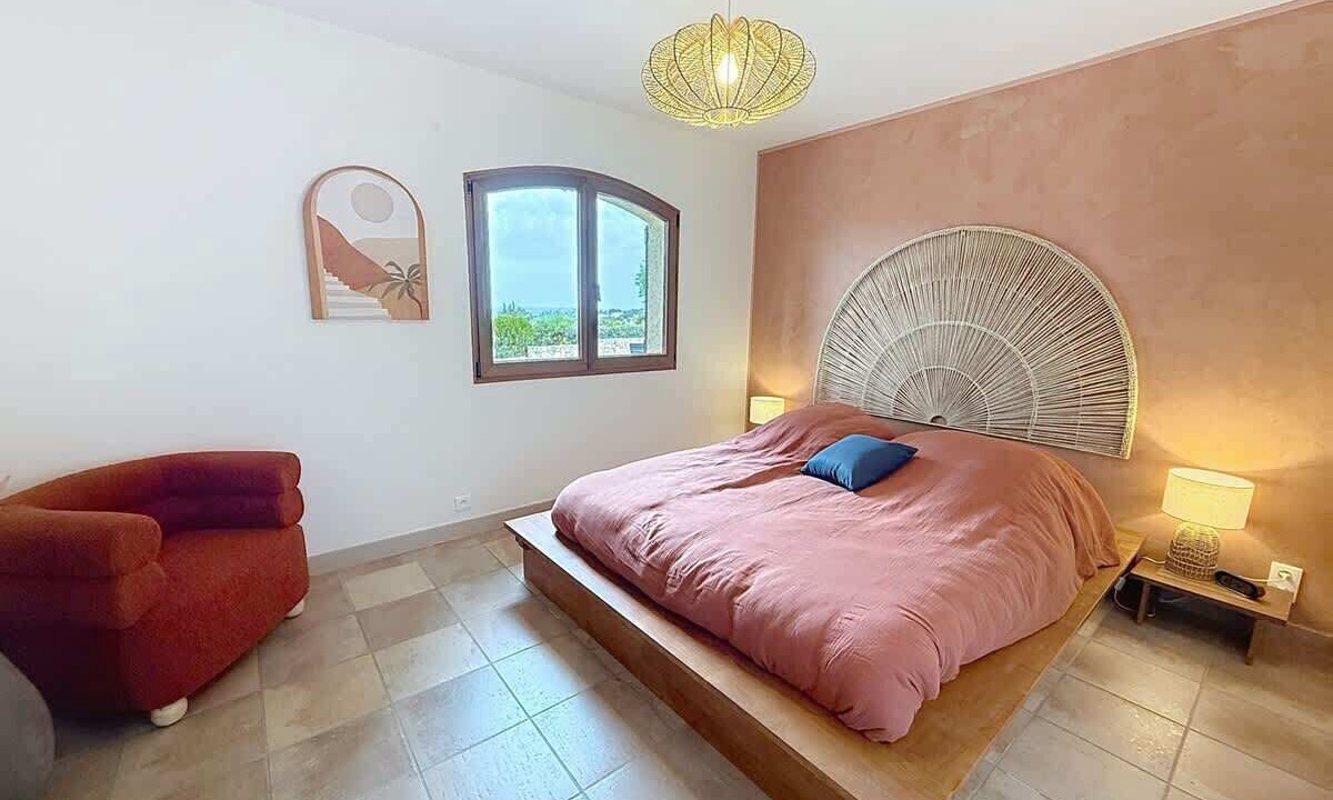 Photo of Bedroom in Frejus