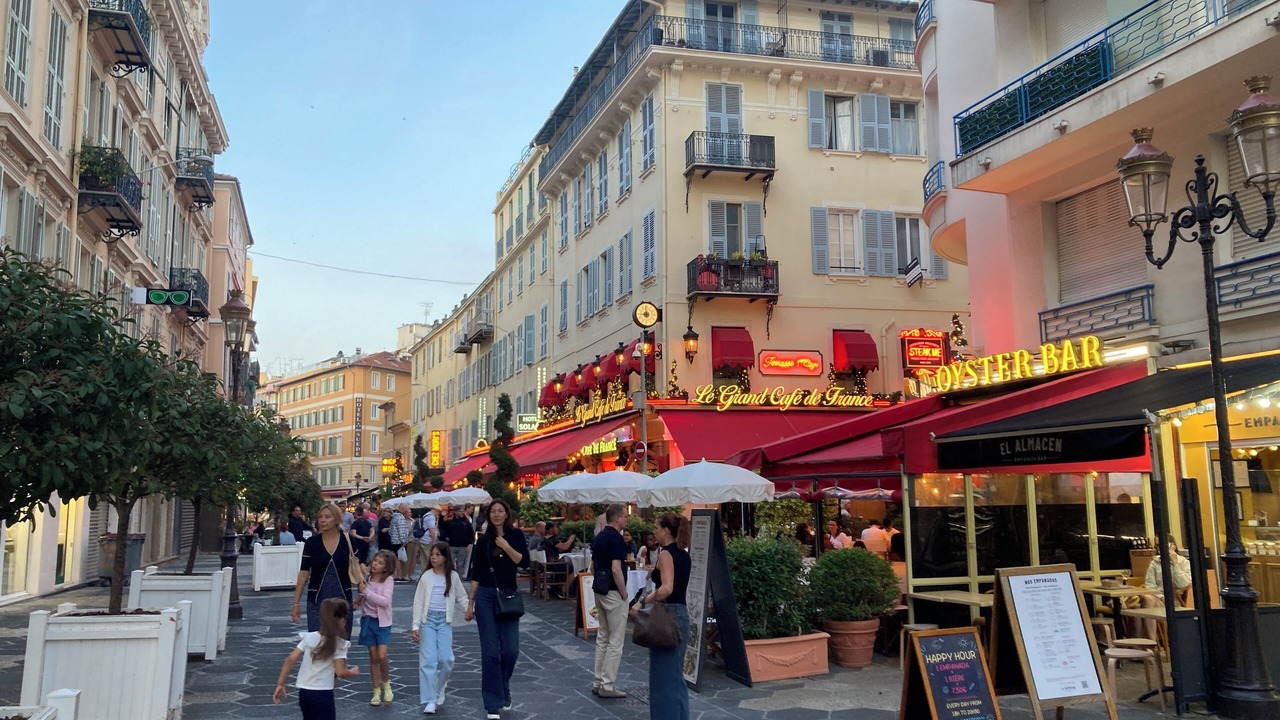 Photo of Others in Carre d'Or
