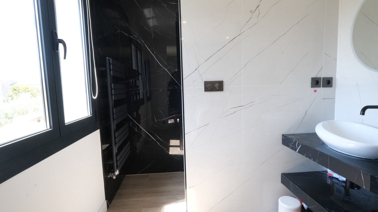 Photo of Bathroom in Salon-de-Provence