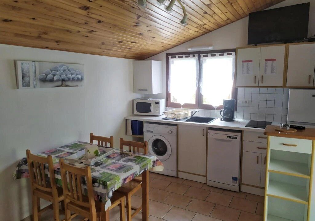 Photo of Kitchen in Saint-Rome-de-Tarn