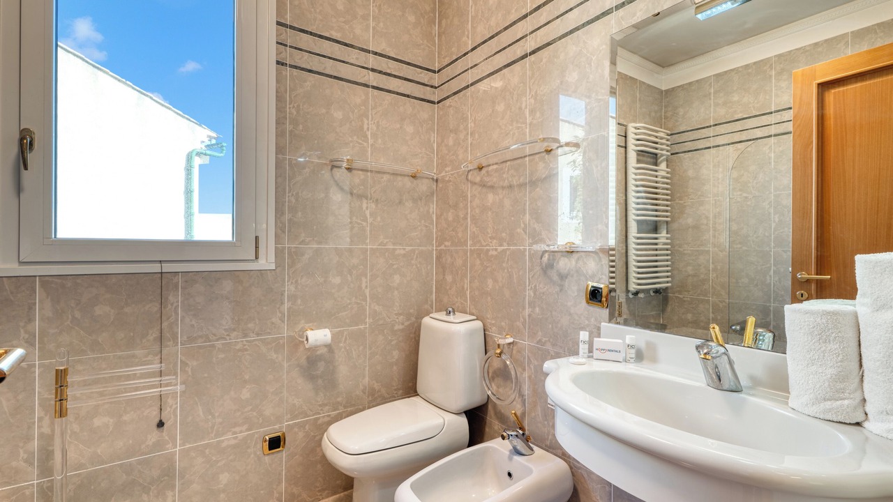 Photo of Bathroom in Beausoleil
