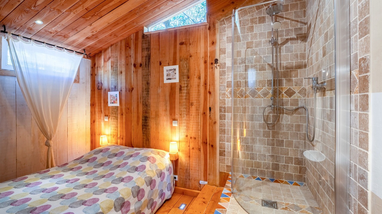 Photo of Bedroom in Bedoin