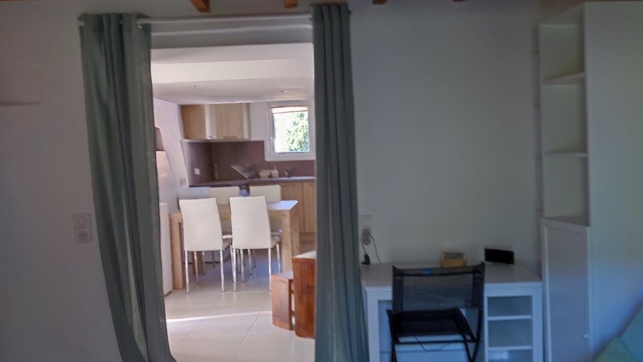 Photo of Livingroom in Bendejun