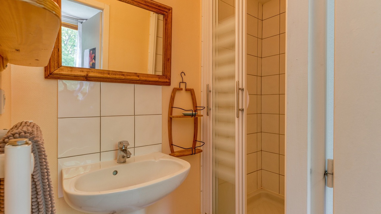Photo of Bathroom in Le Bourg-d'Oisans