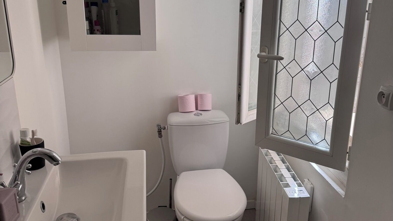 Photo of Bathroom in Gares