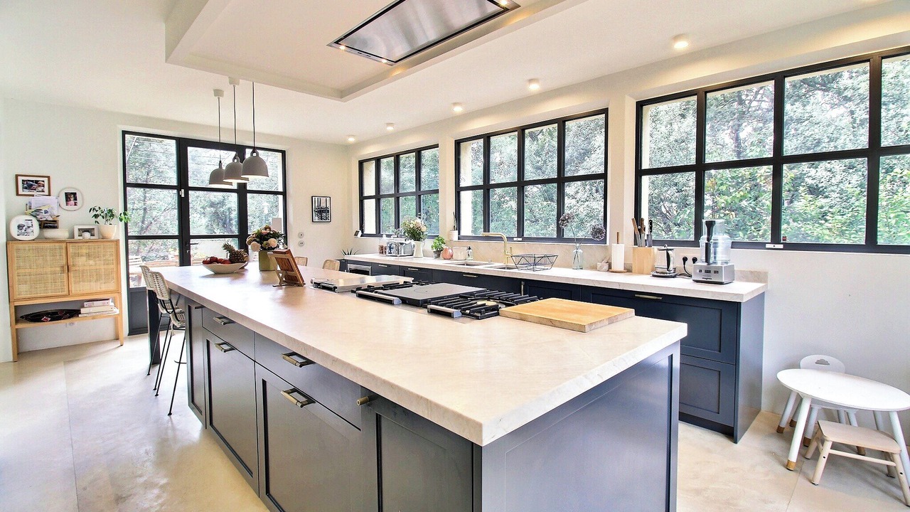 Photo of Kitchen in Saint-Marc-Jaumegarde