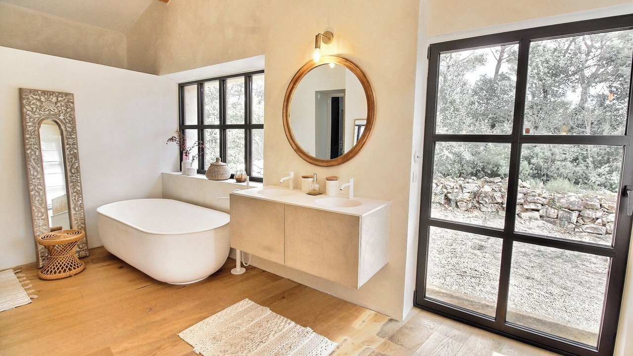 Photo of Bathroom in Saint-Marc-Jaumegarde
