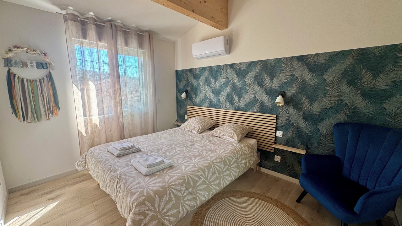 Photo of Bedroom in Balaruc-les-Bains