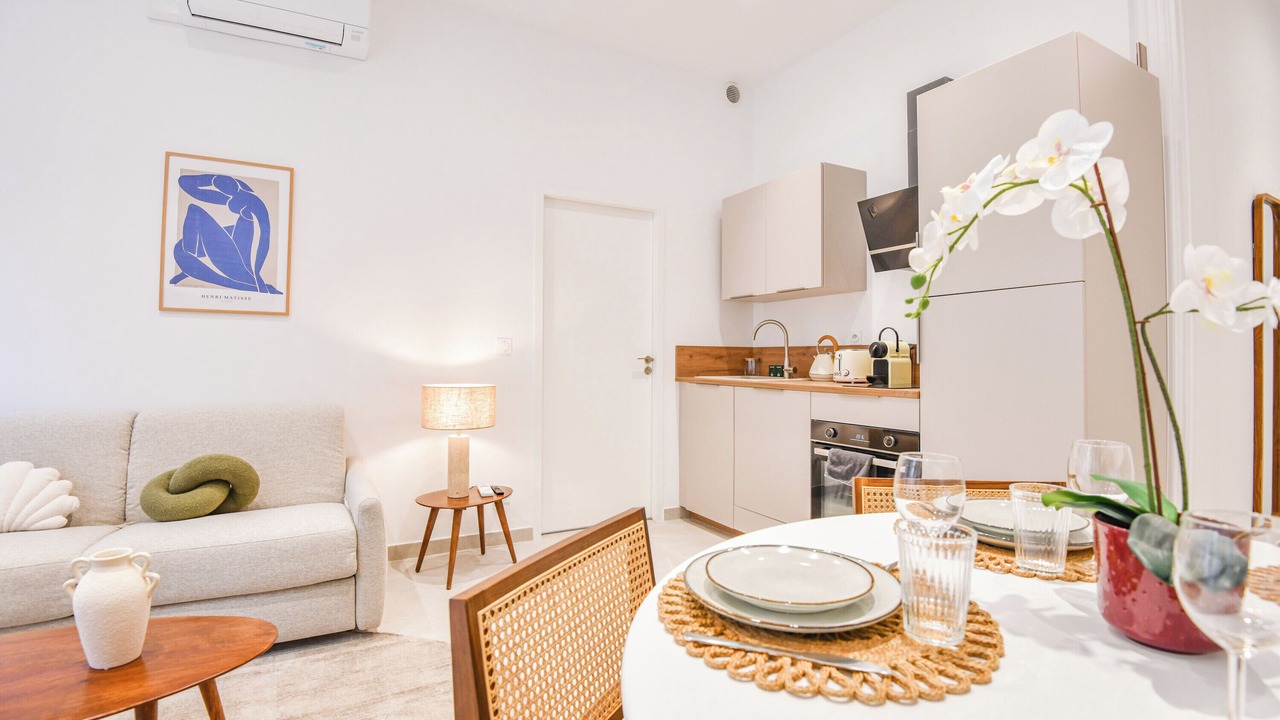 Photo of Livingroom in 1st Arrondissement