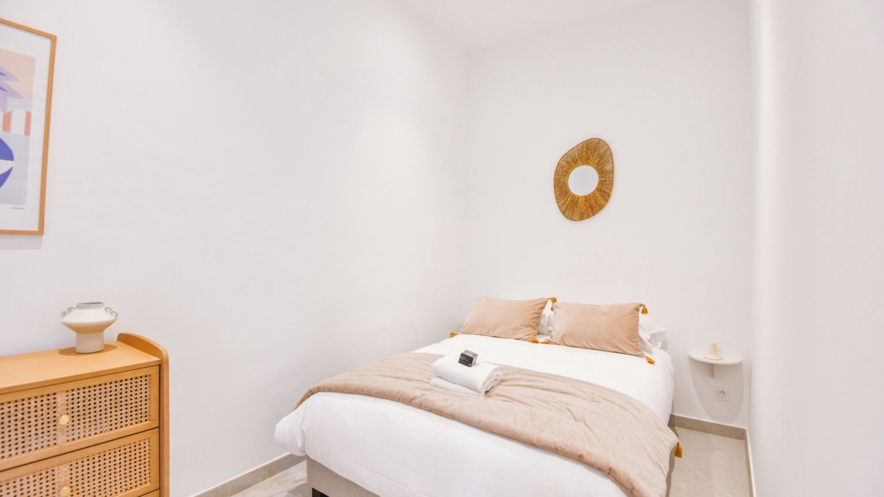 Photo of Bedroom in 1st Arrondissement