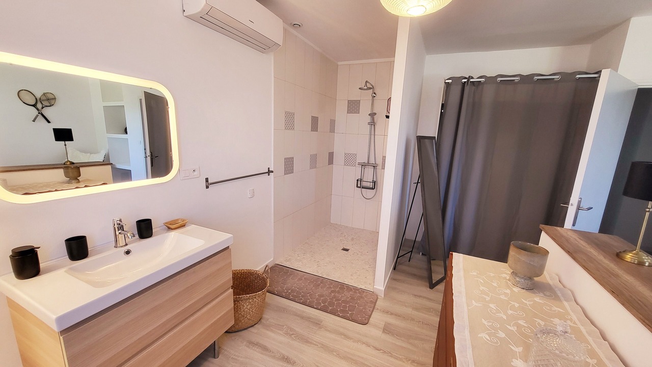 Photo of Bathroom in Le Thor