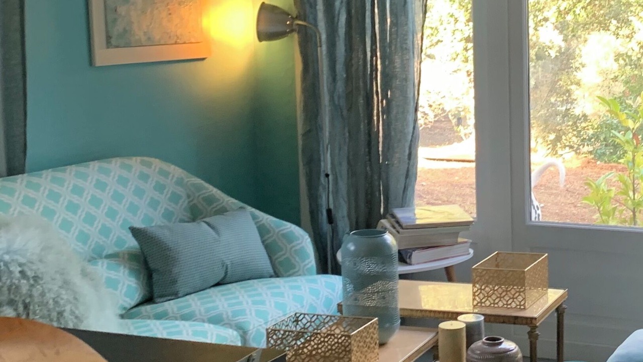 Photo of Livingroom in Saint-Marc-Jaumegarde
