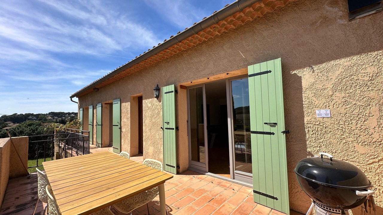 Photo of Outdoor in Simiane-Collongue