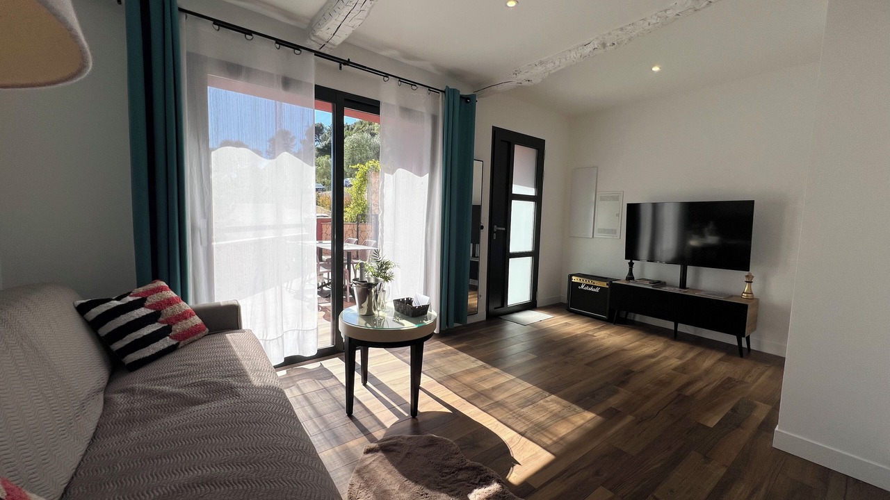 Photo of Livingroom in La Trinite