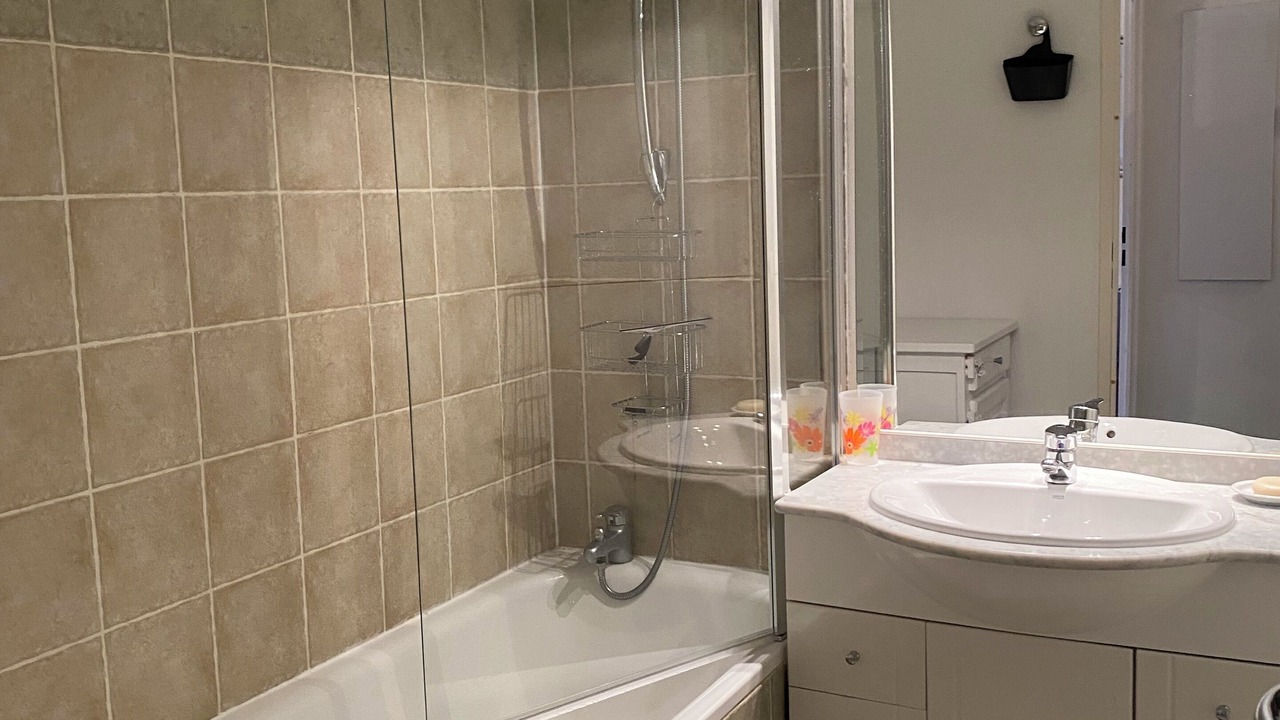 Photo of Bathroom in Saint-Etienne-en-Devoluy