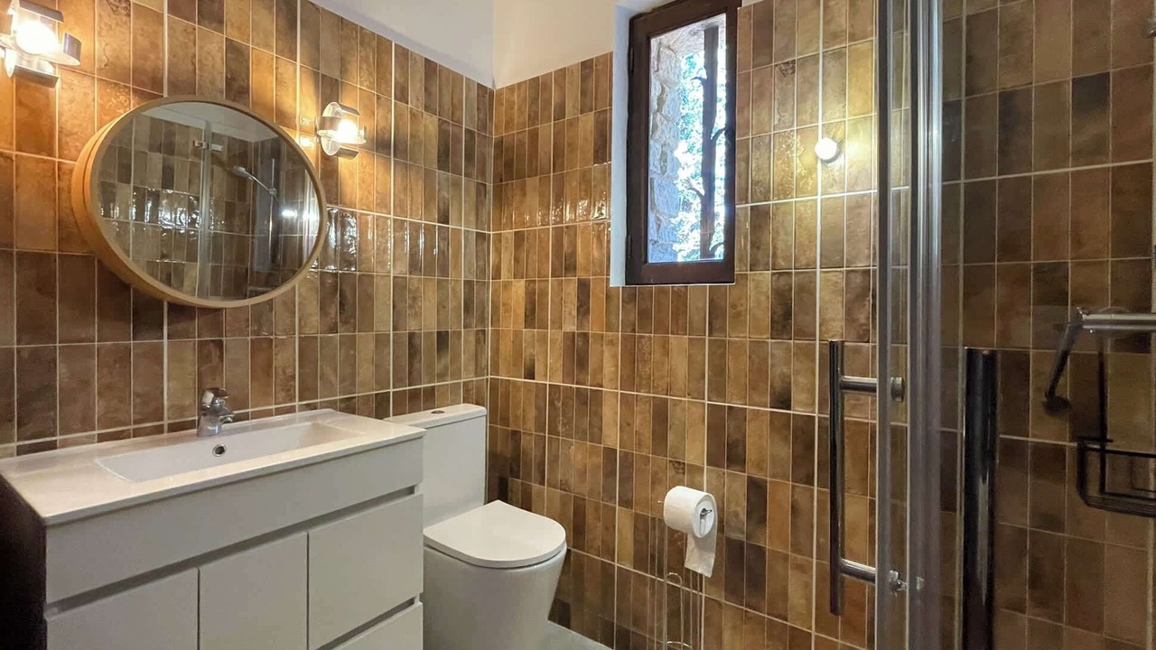 Photo of Bathroom in Gordes