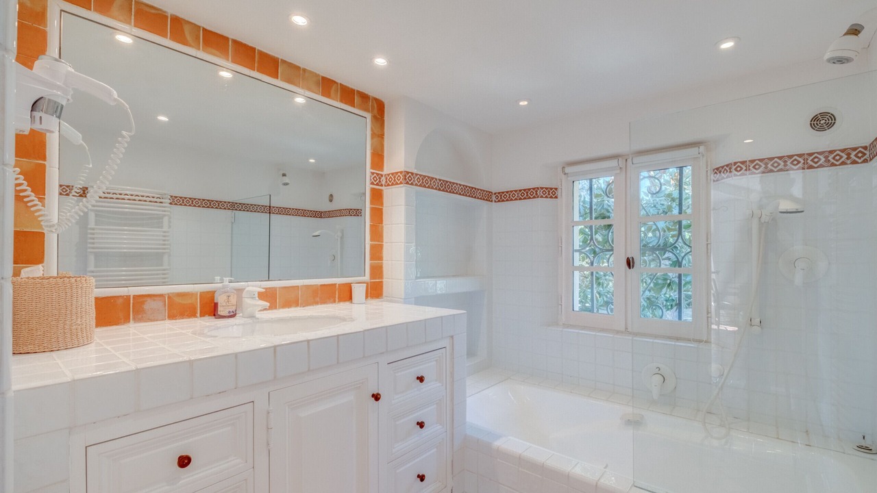 Photo of Bathroom in Saint-Tropez