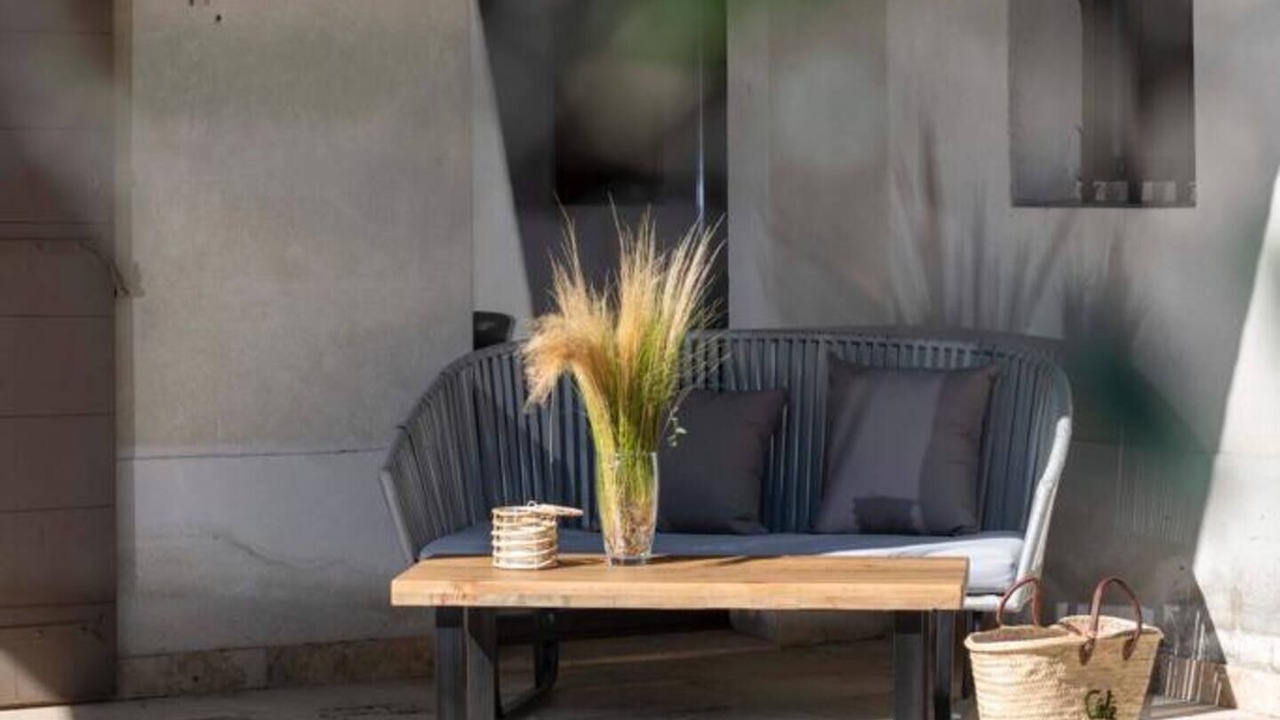 Photo of Patio Balcony in St.-Remy-de-Provence