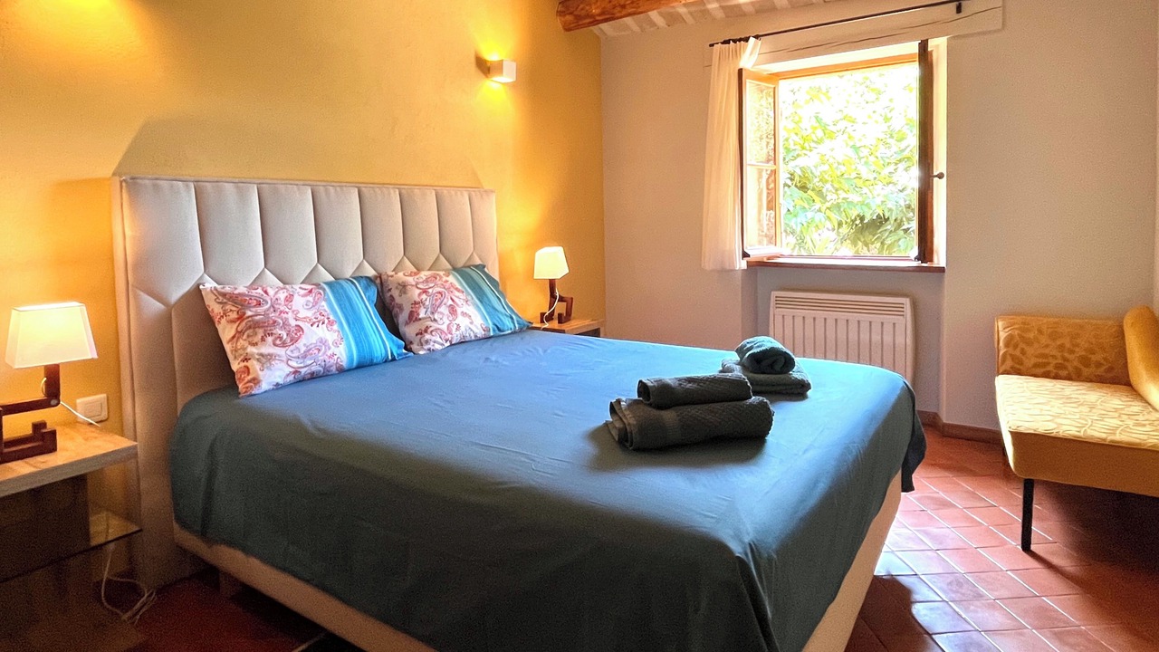 Photo of Bedroom in Gordes