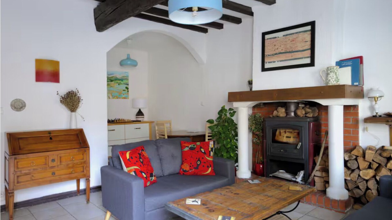 Photo of Livingroom in Mouries