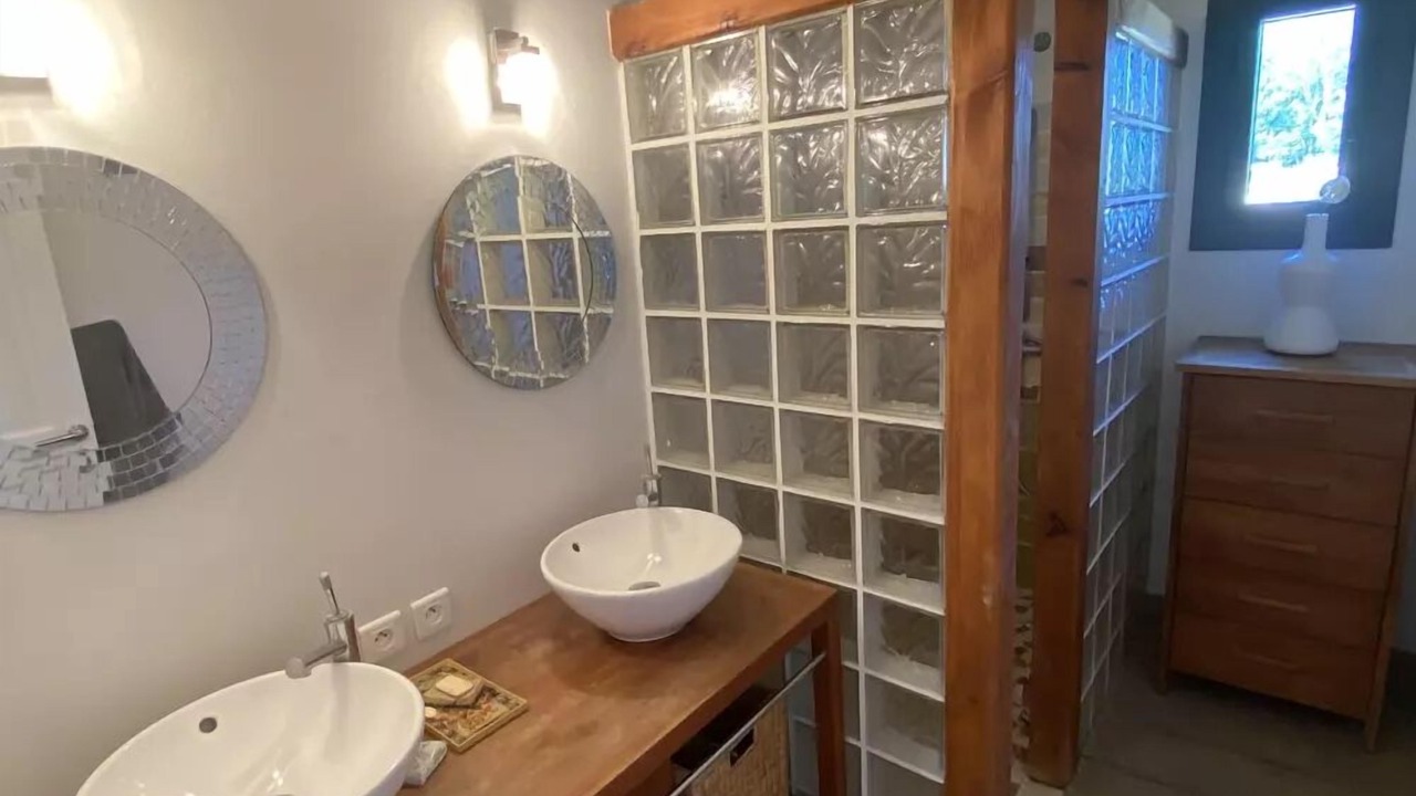 Photo of Bathroom in Robion