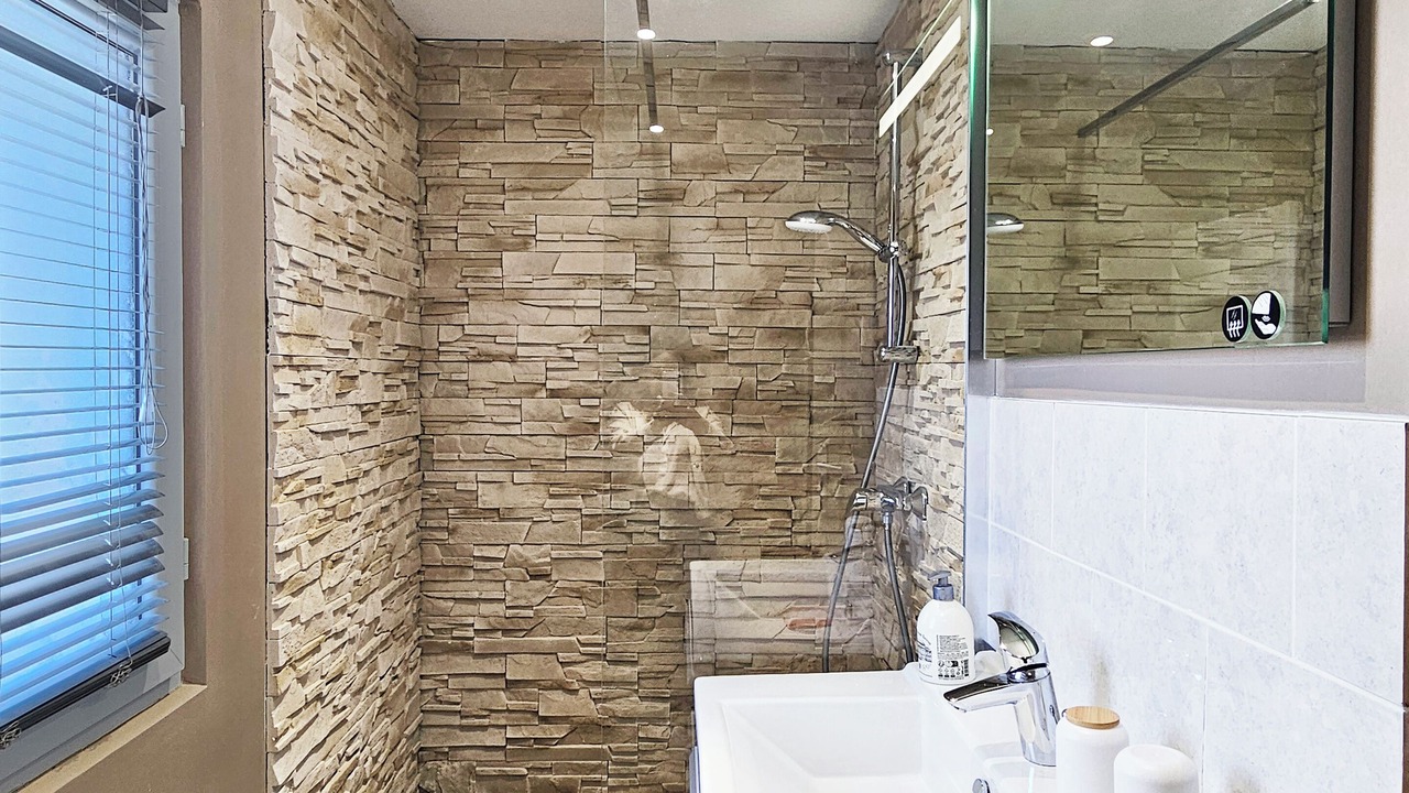 Photo of Bathroom in Croagnes