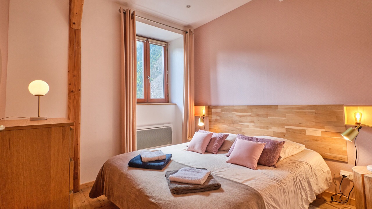 Photo of Bedroom in Venosc