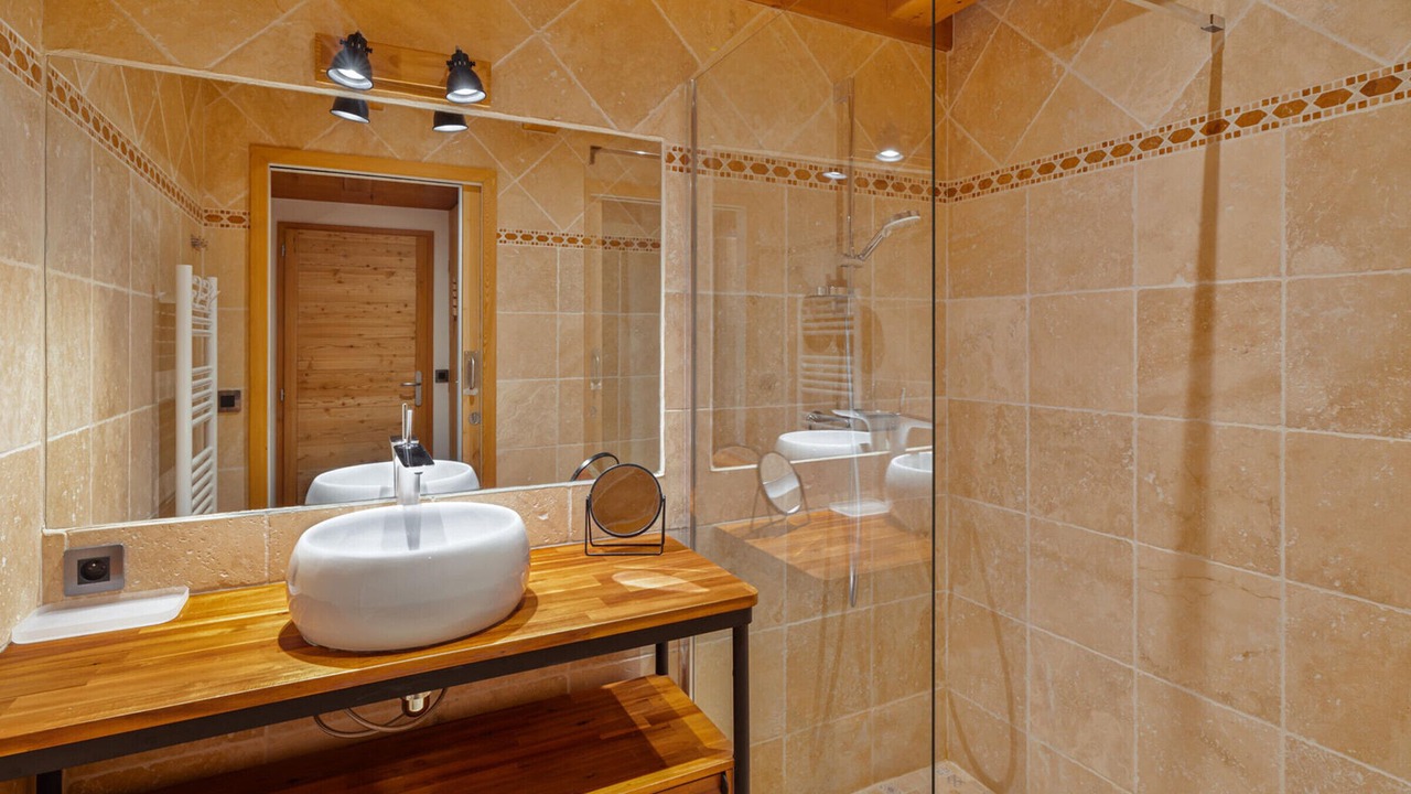 Photo of Bathroom in Monetier-les-Bains